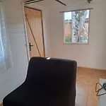캠프장 Chalet Pour 5 Personnes Equipe Sur Emplacement Privatif Dans Camping 4 Etoiles Appartenant Et Gere Par Un Particulier