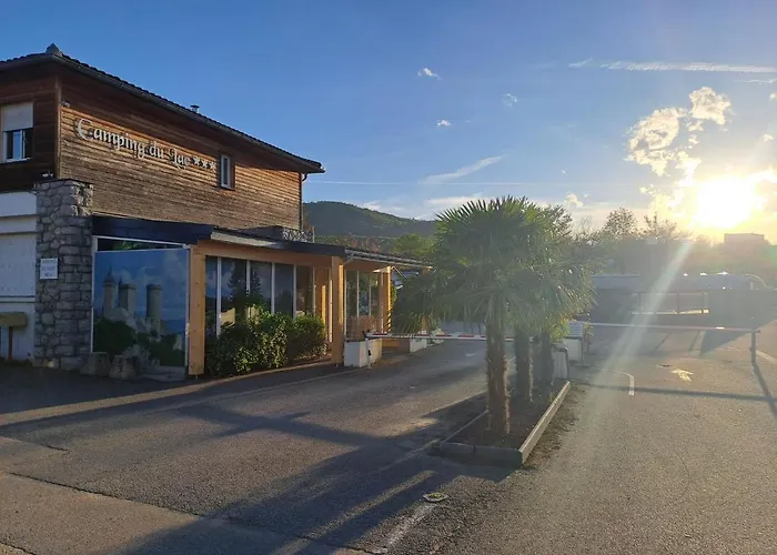 Chalet Pour 5 Personnes Equipe Sur Emplacement Privatif Dans Camping 4 Etoiles Appartenant Et Gere Par Un Particulier Кемпинг Фуа