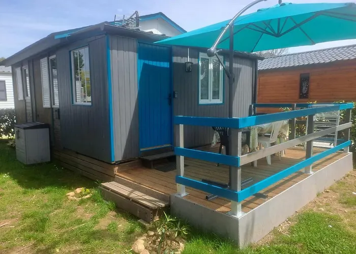 Chalet Pour 5 Personnes Equipe Sur Emplacement Privatif Dans Camping 4 Etoiles Appartenant Et Gere Par Un Particulier