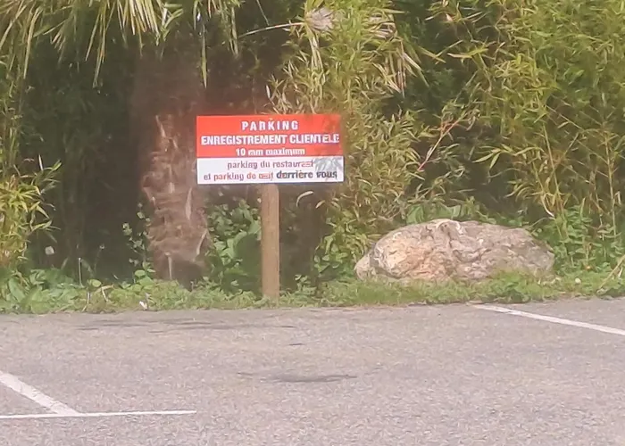 Chalet Pour 5 Personnes Equipe Sur Emplacement Privatif Dans Camping 4 Etoiles Appartenant Et Gere Par Un Particulier