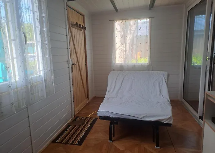 Chalet Pour 5 Personnes Equipe Sur Emplacement Privatif Dans Camping 4 Etoiles Appartenant Et Gere Par Un Particulier * Фуа